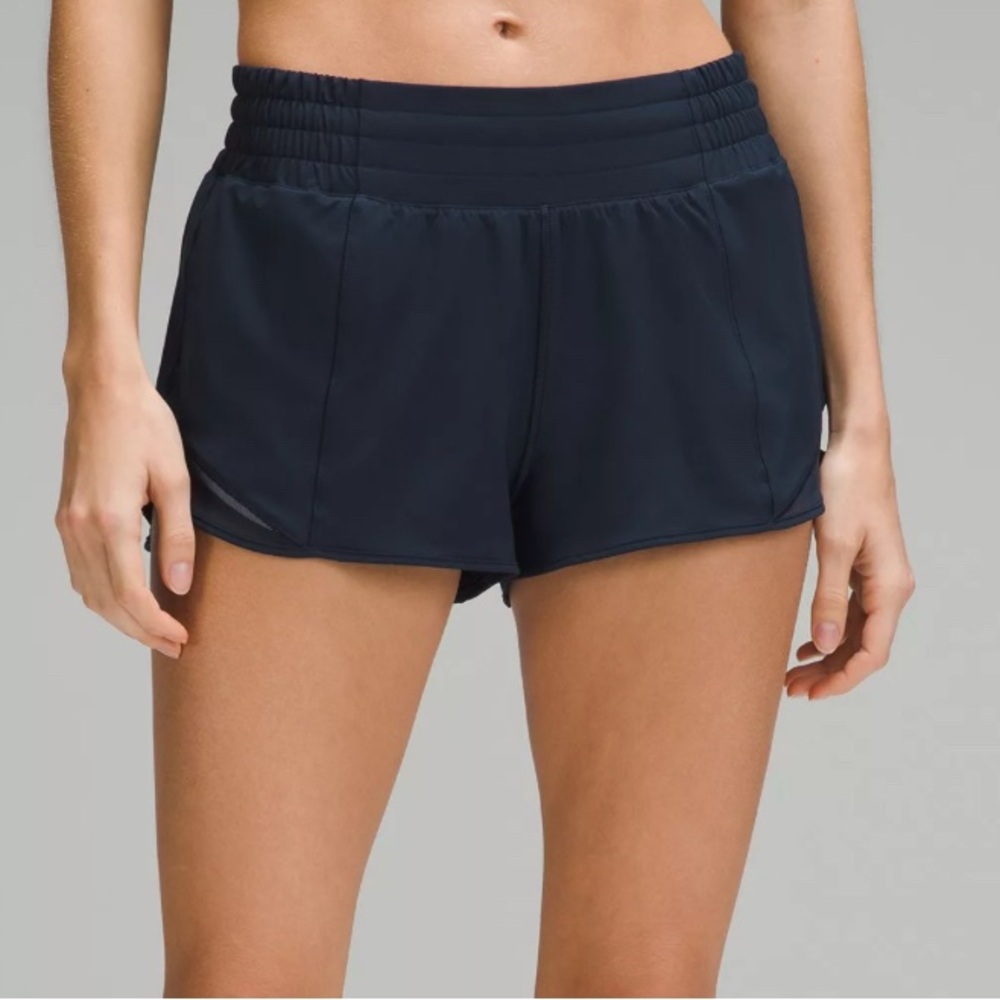 Lululemon Hotty Hot shorts size 8